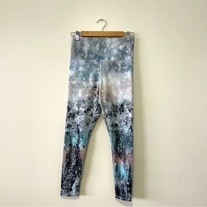 Evolution and Creation Women's Medium Active Leggings
